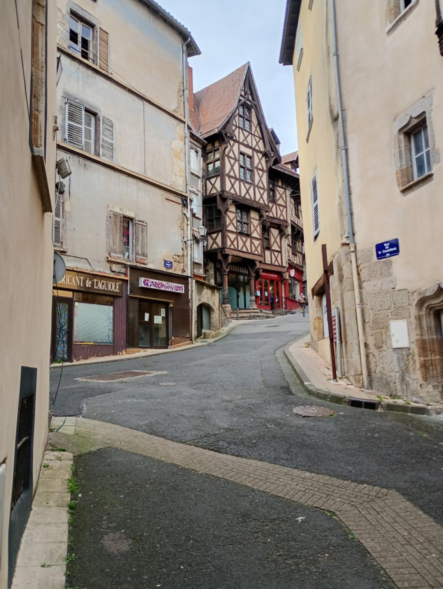 Duplex Center Thiers - Clermont-Ferrand - Lyon - Free Parking - Self-Check-In Apartment Bagian luar foto